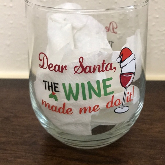 Dear Santa, The Wine Made Me Do It glasses - Picture 2 of 4